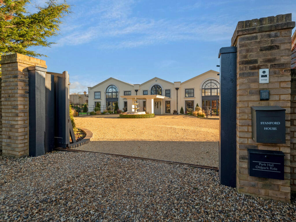 Main image of property: Burnt Farm Ride, Hertfordshire, EN7