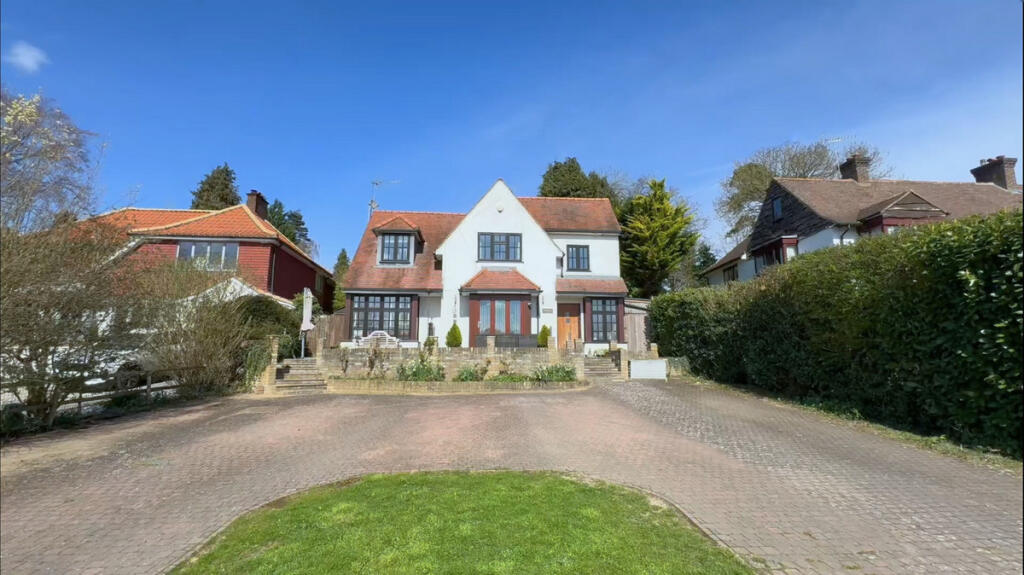 Main image of property: Chess Lane, Rickmansworth, WD3