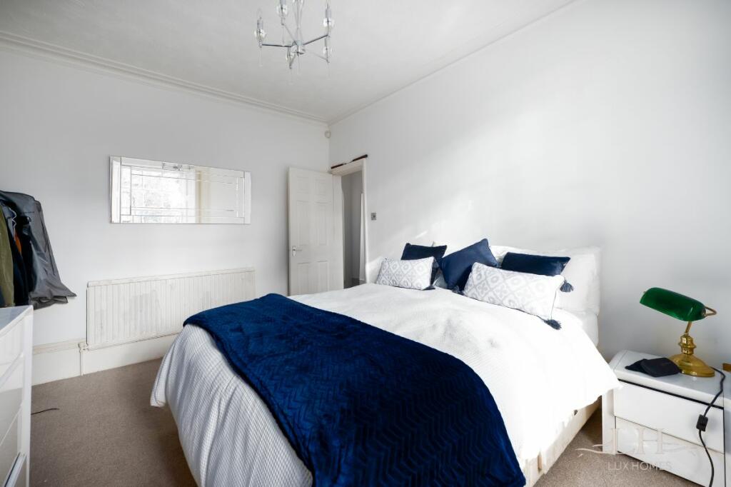 Additional property image - Queens Court, Brentwood