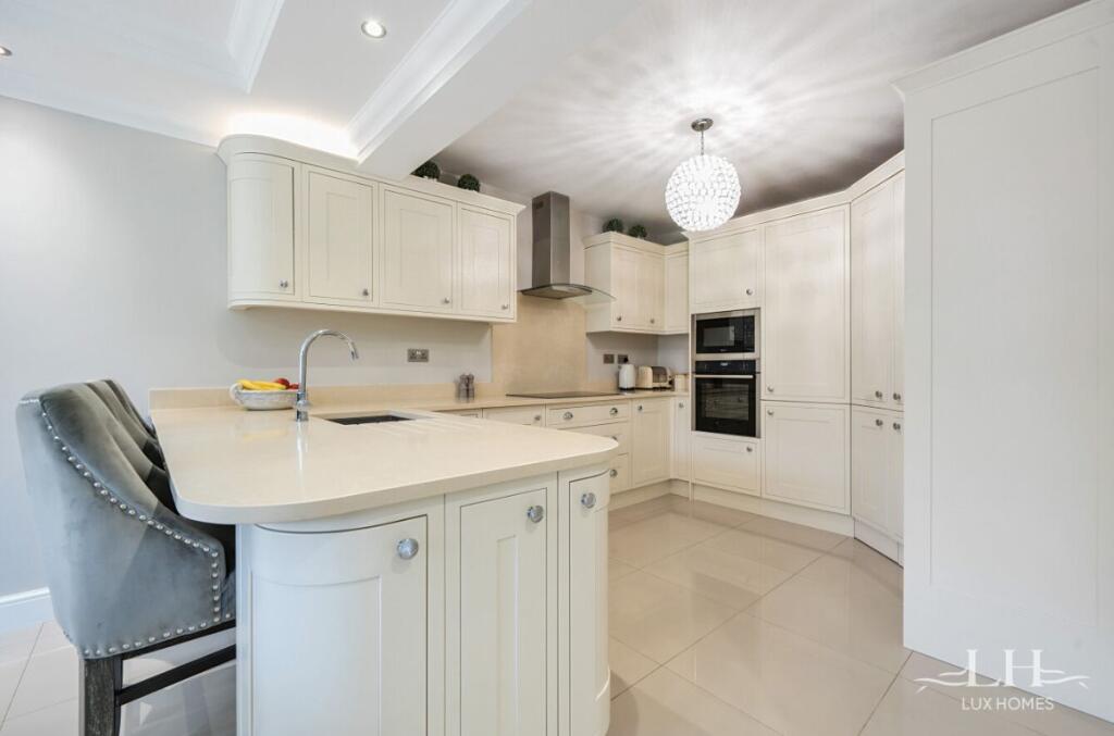 Additional property image - Wansford Close, Brentwood