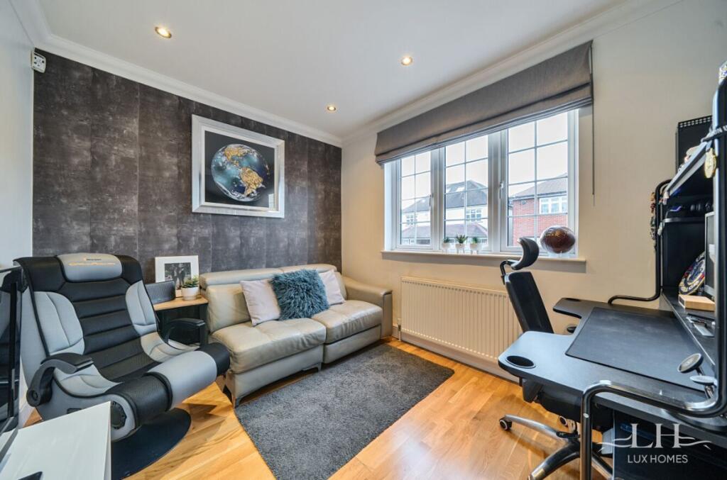 Additional property image - Wansford Close, Brentwood