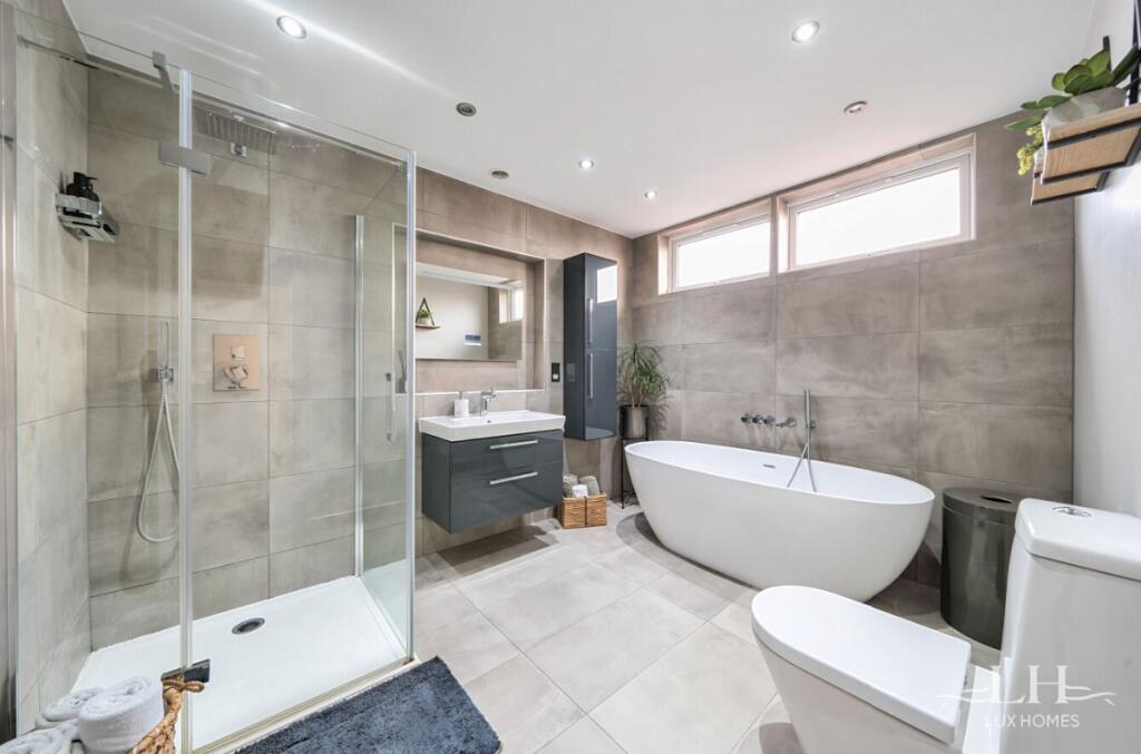 Additional property image - Wansford Close, Brentwood
