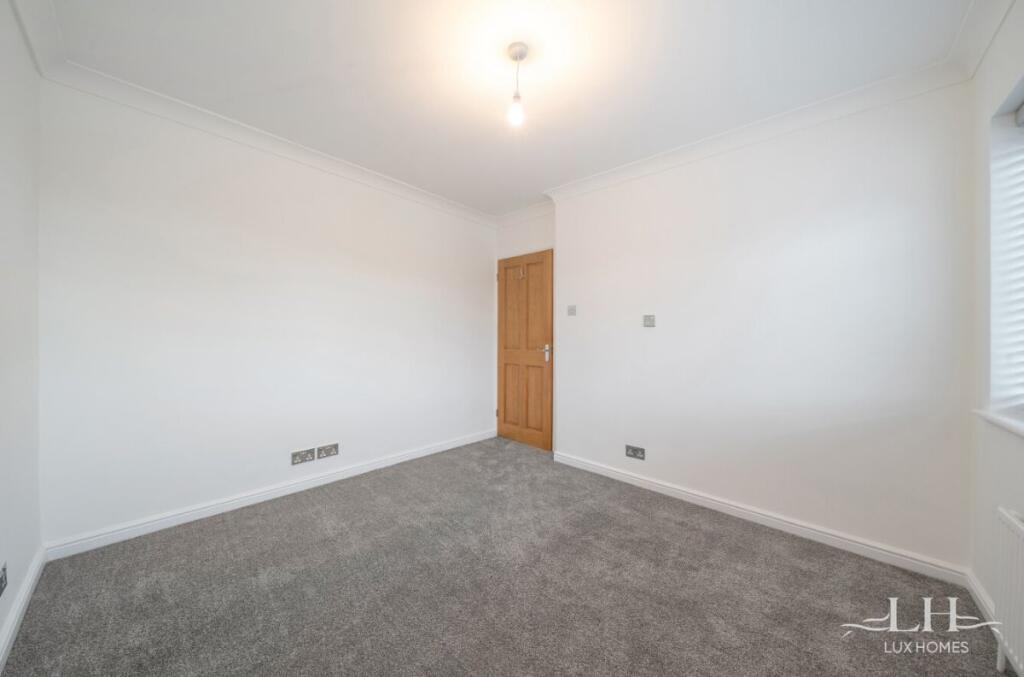 Additional property image - Doddinghurst Road, Brentwood