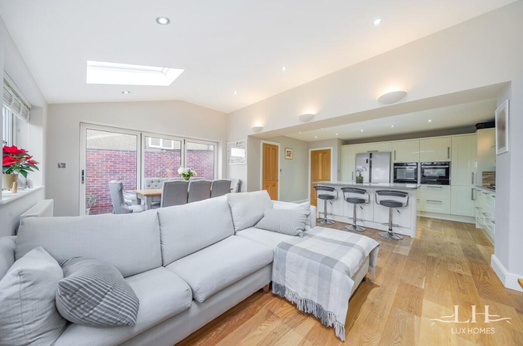 Additional property image - Shevon Way, Brentwood