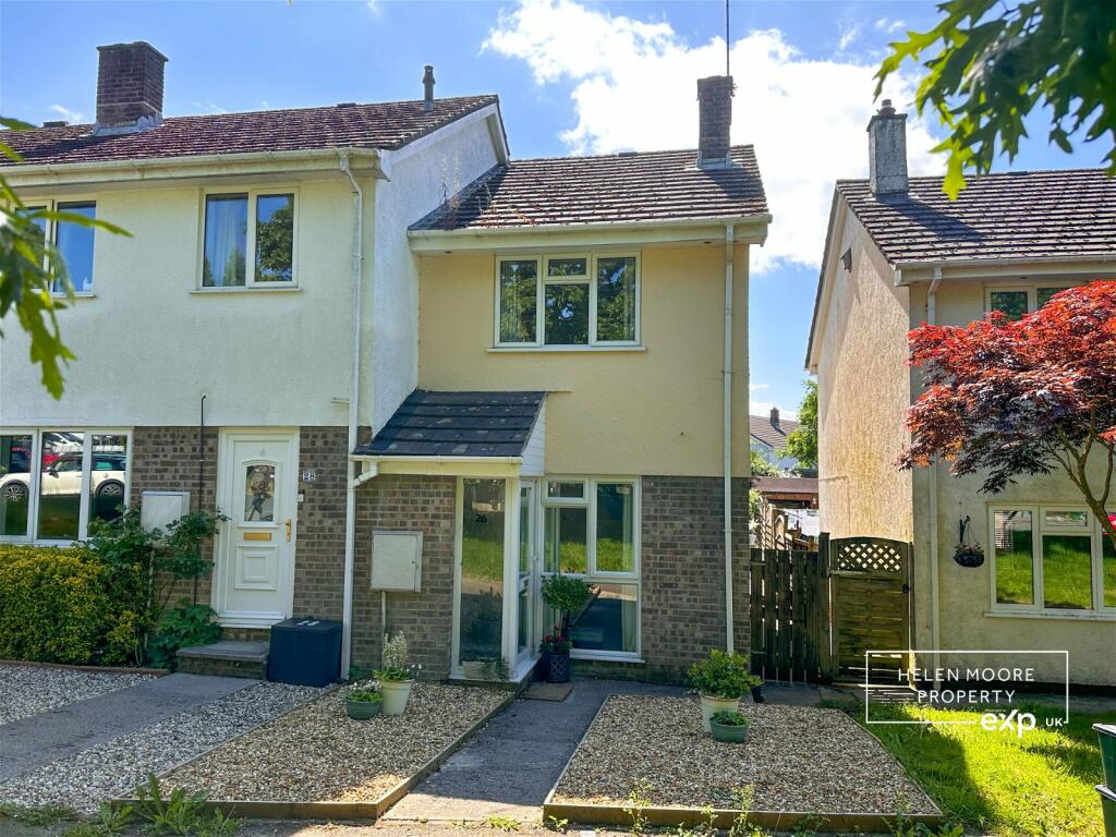 2 bedroom end of terrace house for sale in Deer Park, Ivybridge, Devon