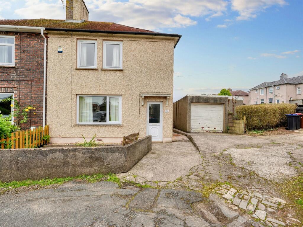 3 bedroom semidetached house for sale in Tower View, Egremont, CA22