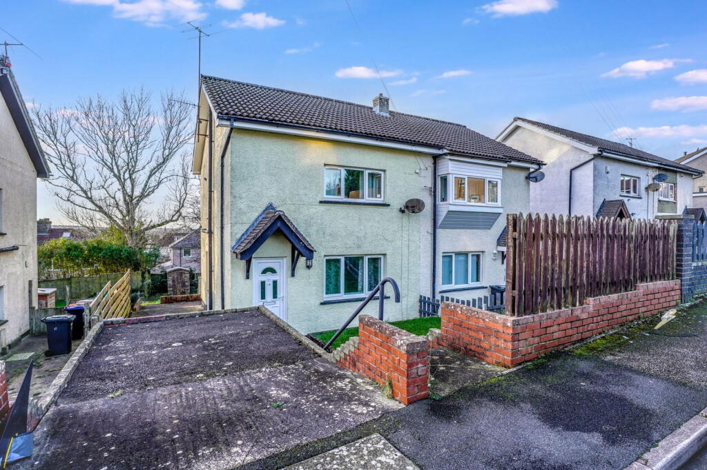 Main image of property: Westmorland Road, Hensingham, Whitehaven, CA28 8NS