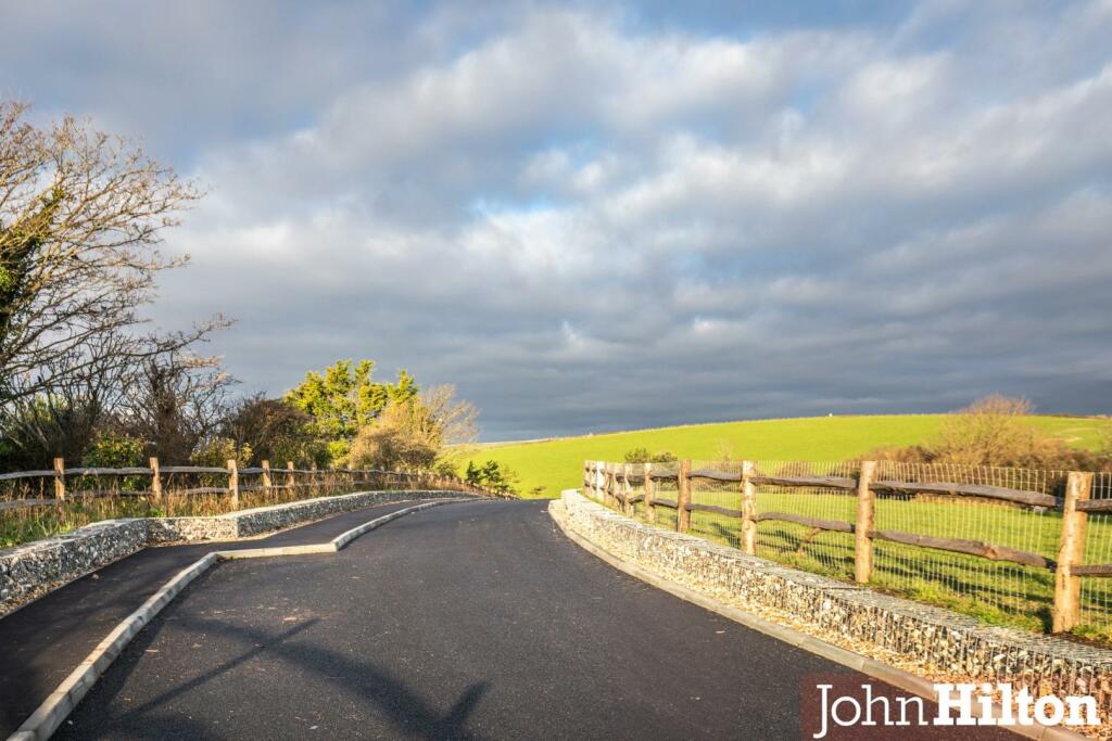 Additional property image - Chalky Field Close, Ovingdean
