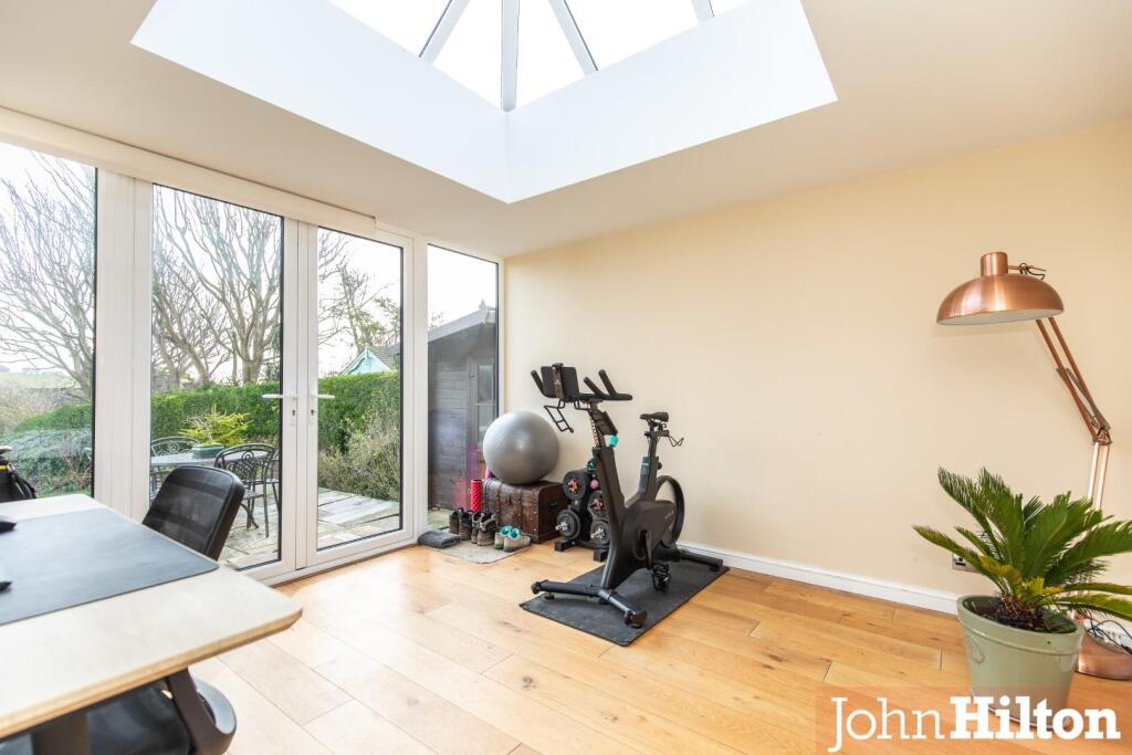 Additional property image - Bazehill Road, Rottingdean