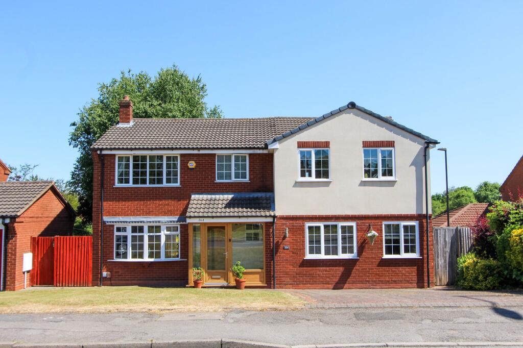 Main image of property: Clarence Road, Four Oaks, B74