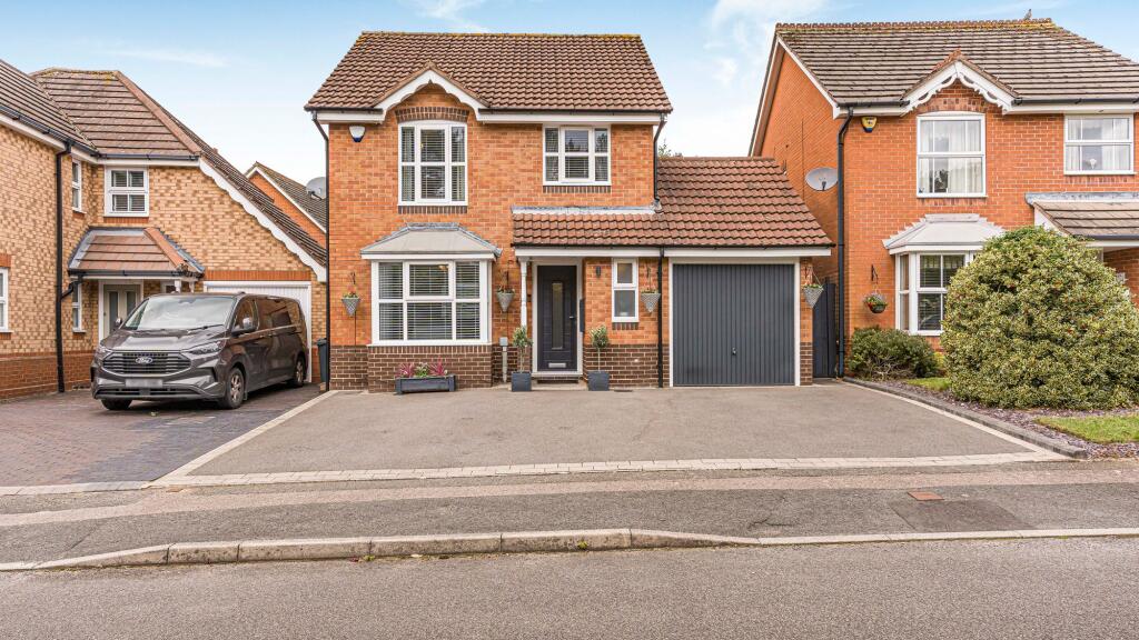 Main image of property: Buckton Close, Four Oaks, B75