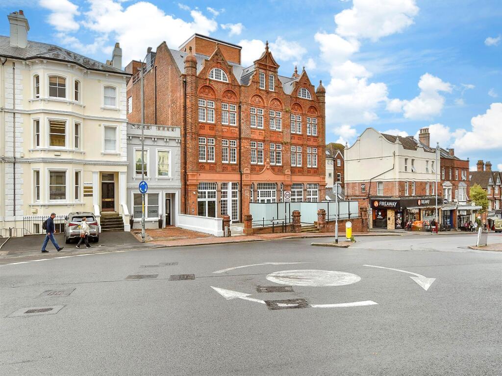 Main image of property: The Carriage House, Grosvenor Road, Tunbridge Wells, Kent