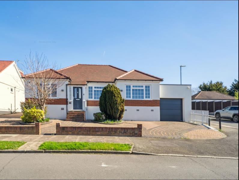 Main image of property: Lyndhurst Gardens