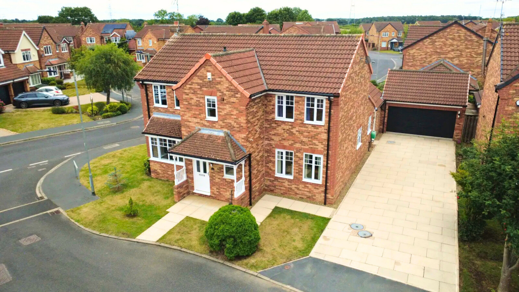 Main image of property: Kirstead Court, Bessacarr, DN4