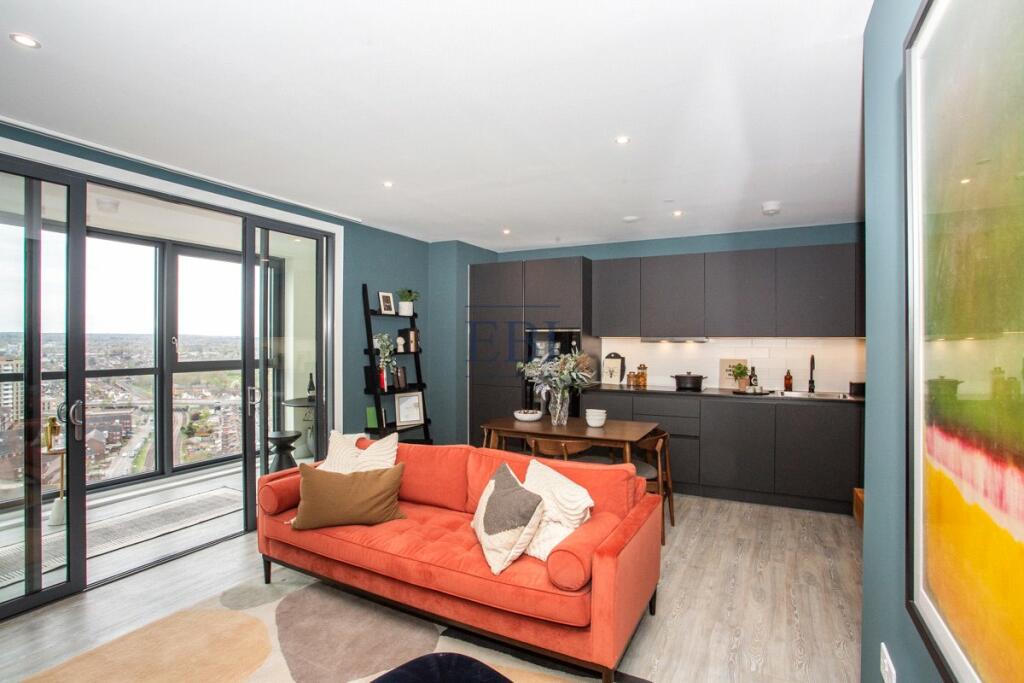 Additional property image - London Square Croydon, 6-44 Station Road, Croydon, CR0