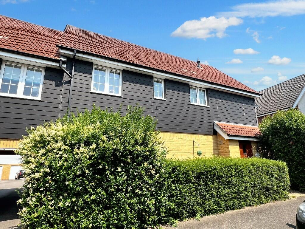 2 bedroom coach house for rent in Kittiwake Court, Stowmarket, Suffolk