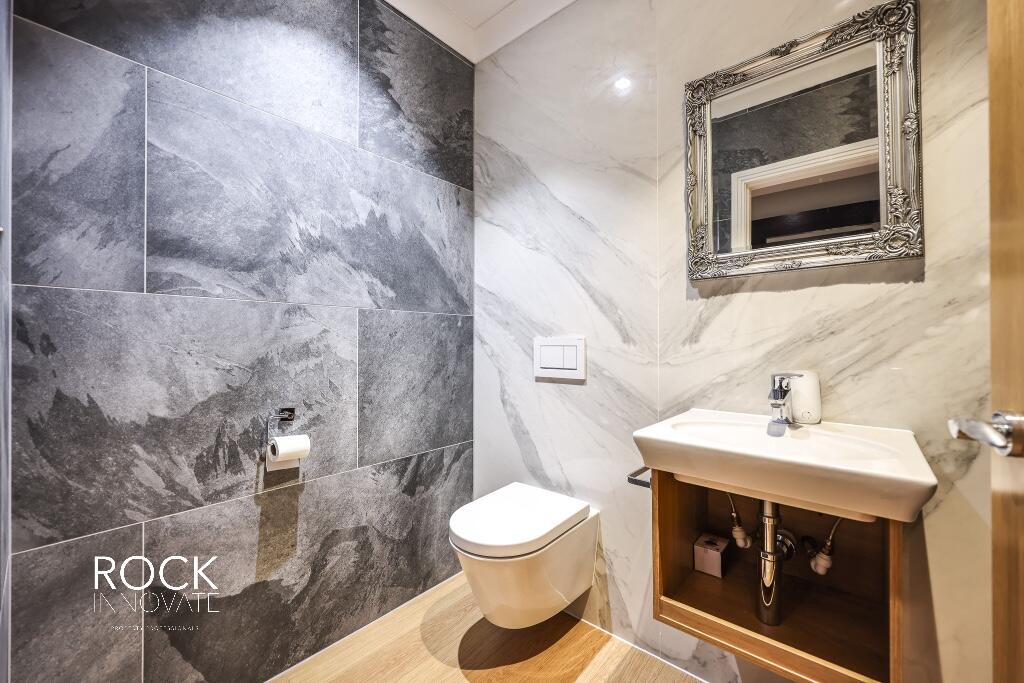 Additional property image - Weeford Road, Sutton Coldfield, West Midlands, B75