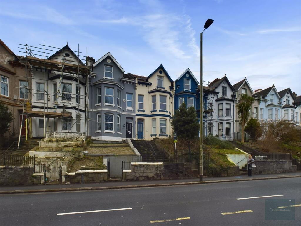 4 bedroom terraced house for sale in Saltash Road, Plymouth, PL2