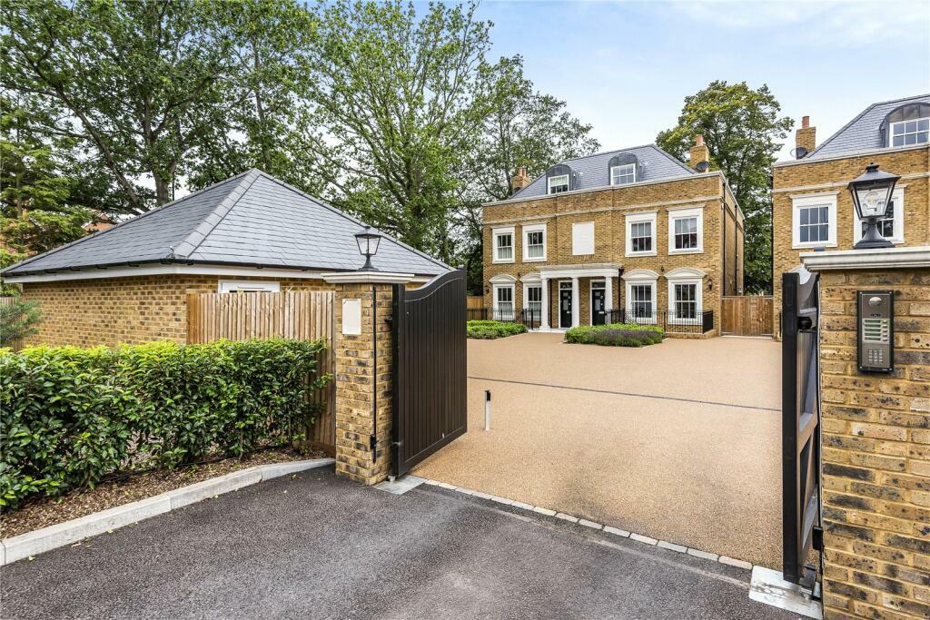 Main image of property: Lime Tree Villas, London Road, Sunningdale, Berkshire, SL5