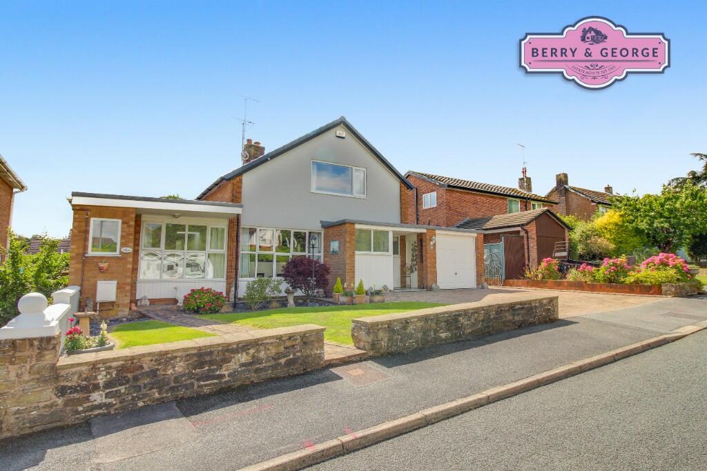 5 bedroom detached house for sale in Ruthin Road, Mold, CH7