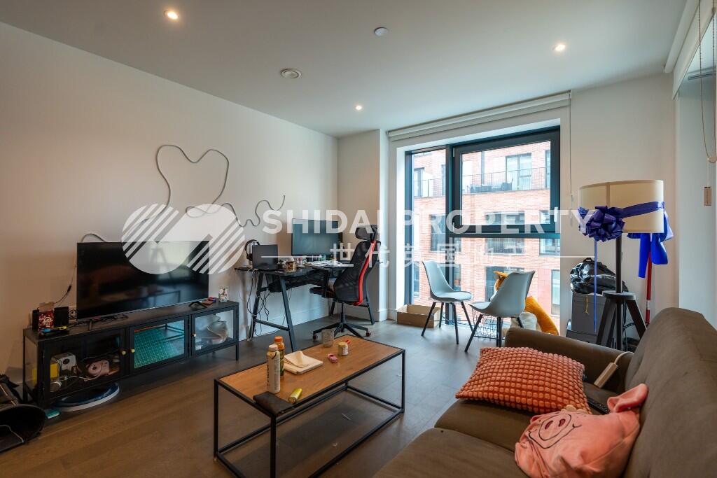 Main image of property: Hawksbury Heights, Hewson Way, London, SE17