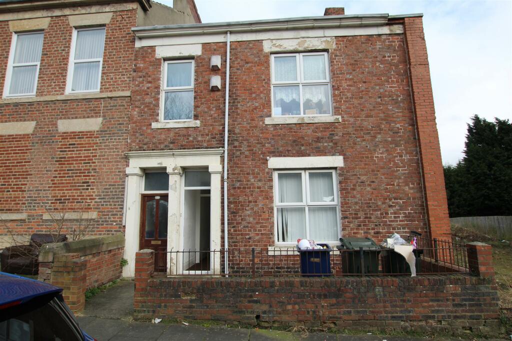 2 bedroom flat for rent in Northbourne Street, Newcastle upon Tyne, NE4