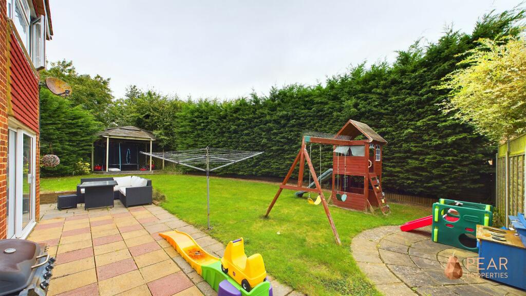 Additional property image - Welland Close, Worthing, BN13