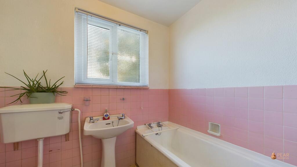 Additional property image - Marlowe Road, Worthing, BN14