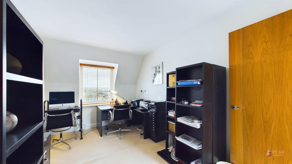 Additional property image - Marine Parade, Worthing, BN11