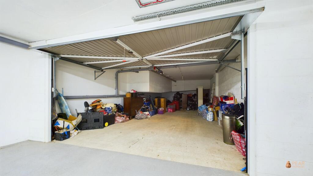 Additional property image - Marine Parade, Worthing, BN11