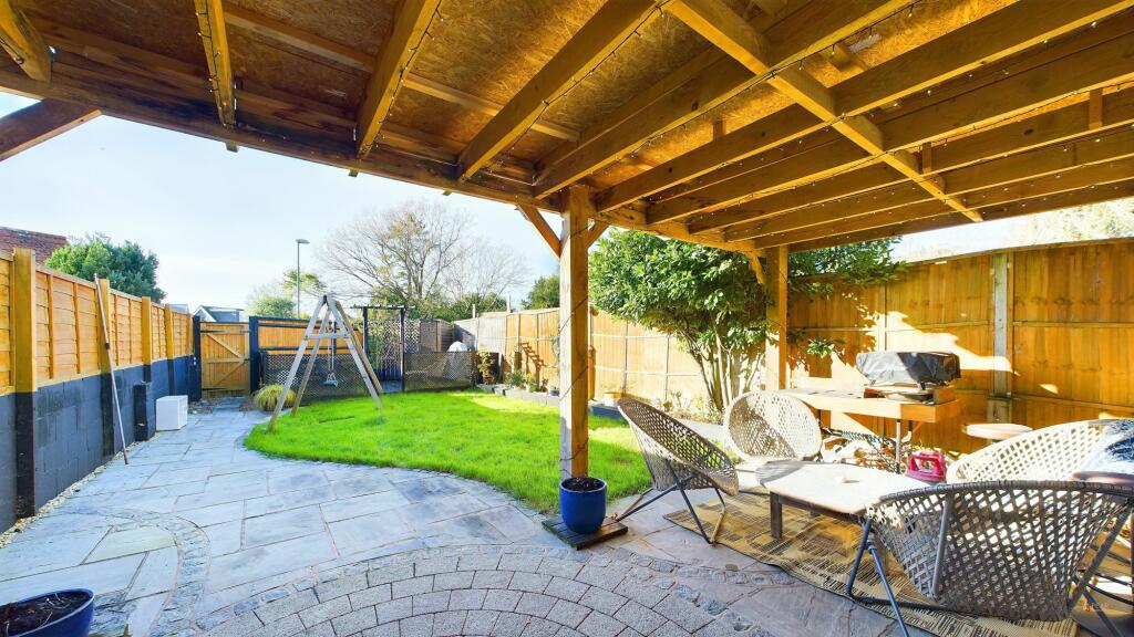 Additional property image - Manor Road, Lancing, BN15