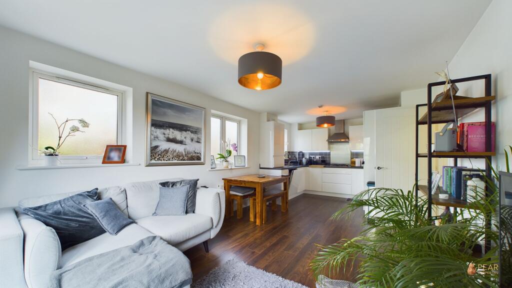 Additional property image - Lyndhurst House, Monarch Way. Shoreham-By-Sea, BN43
