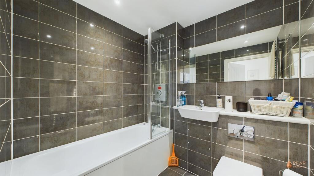Additional property image - Lyndhurst House, Monarch Way. Shoreham-By-Sea, BN43