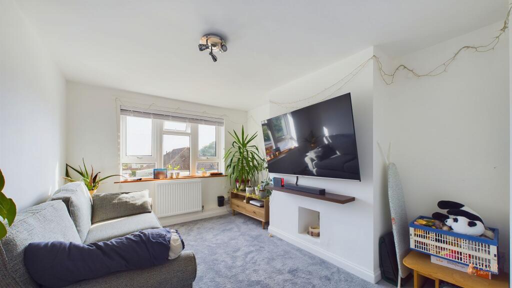 Additional property image - Boundstone Close, Lancing, BN15