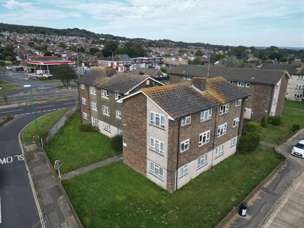 Additional property image - Boundstone Close, Lancing, BN15