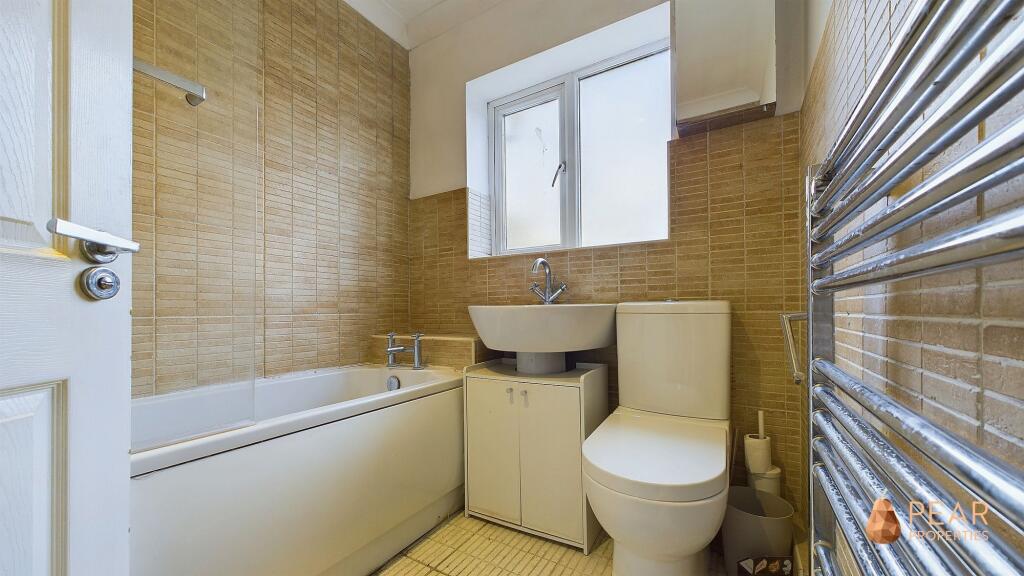 Additional property image - Greenways Crescent, Shoreham-By-Sea, BN43