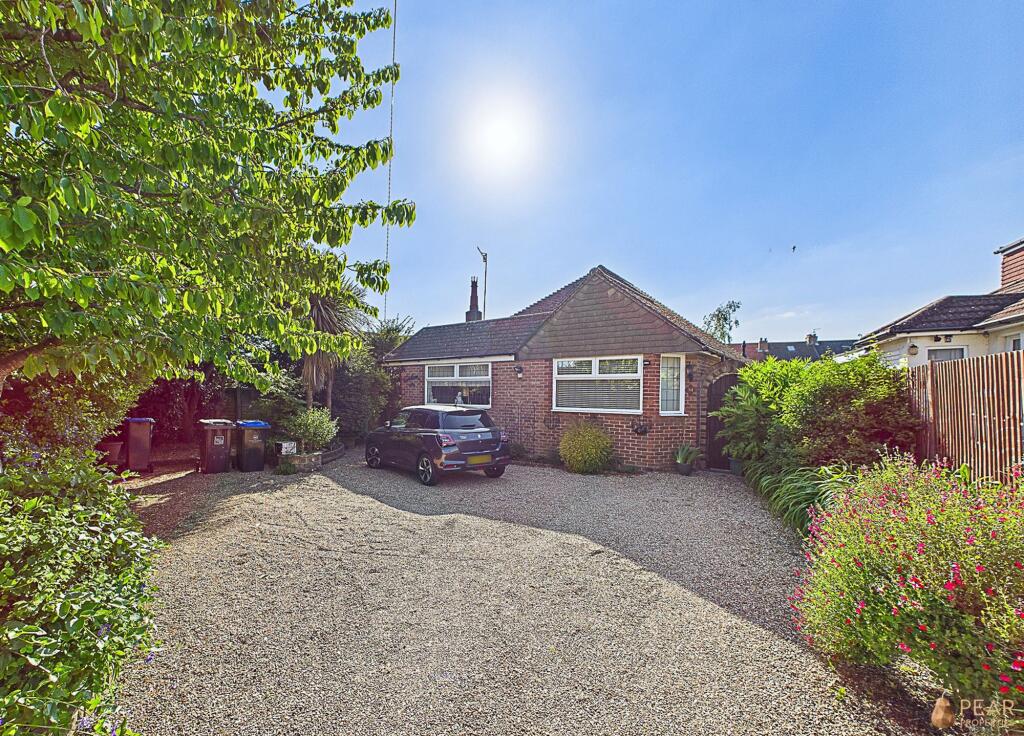 Main image of property: Grinstead Lane, Lancing, BN15