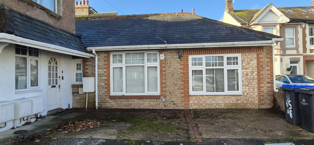Main image of property: Kingsland Road, Worthing, BN14