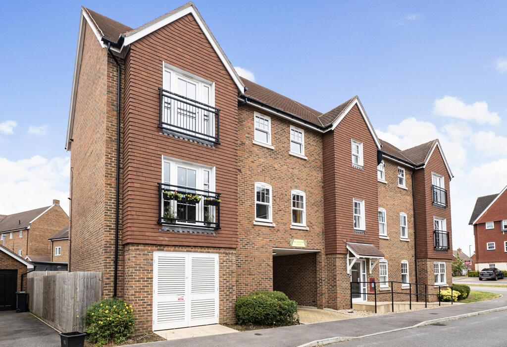 Main image of property: Snipe Court, Horley,Surrey