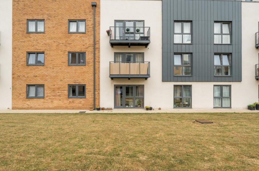 Main image of property: Cypress Road, Luton