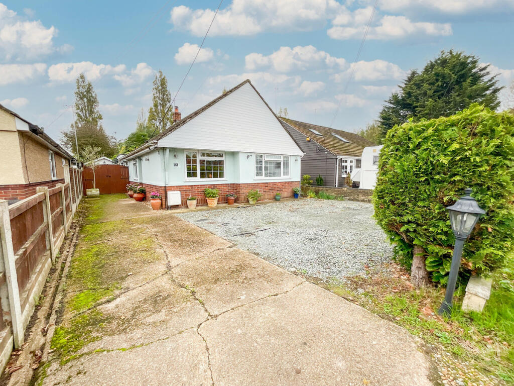 Main image of property: Colchester Road, Clacton-on-sea, CO16 9