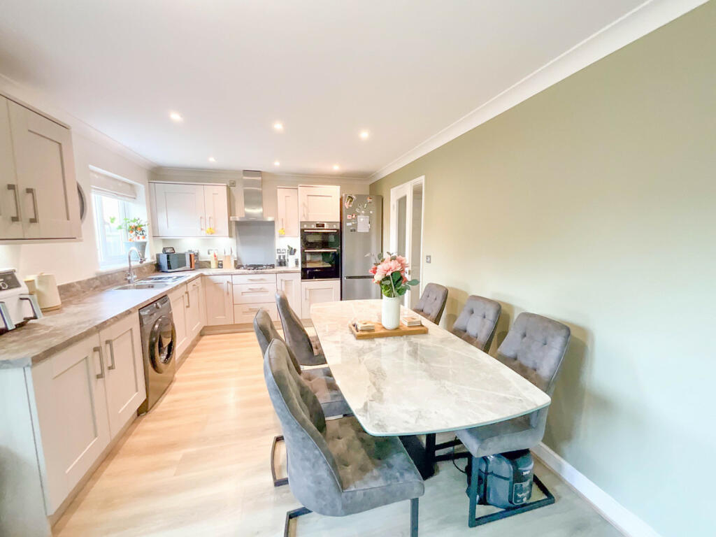 Additional property image - Digby Way, Clacton-on-sea, CO16 0