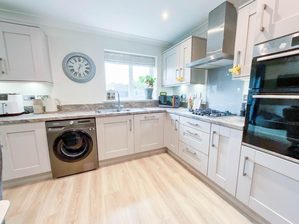 Additional property image - Digby Way, Clacton-on-sea, CO16 0