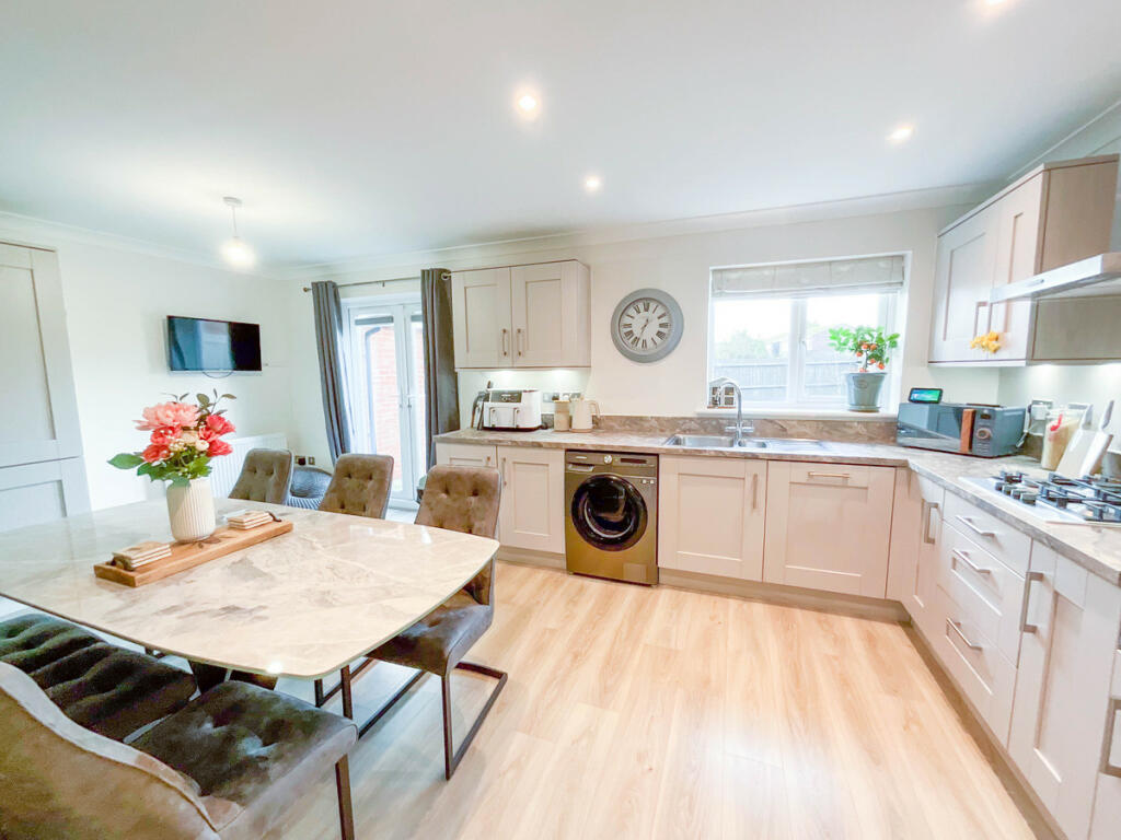 Additional property image - Digby Way, Clacton-on-sea, CO16 0