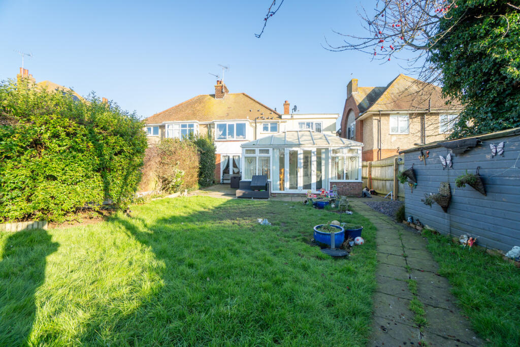 Additional property image - Highfield Avenue, Harwich, CO12 4