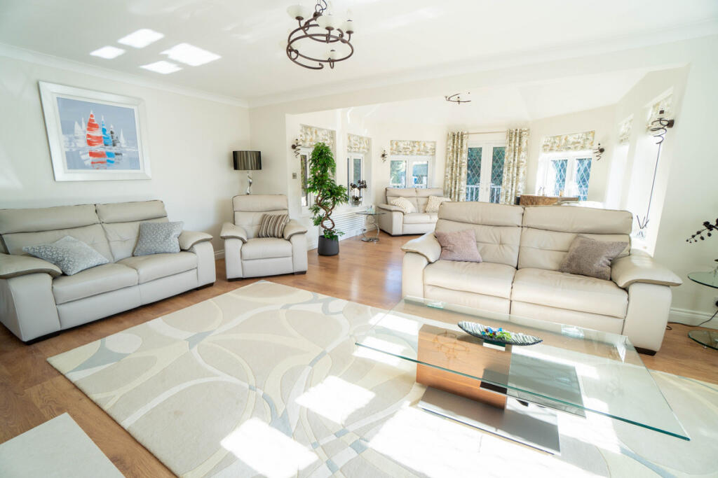 Main image of property: Thorpe Road, Clacton-on-sea, CO16 9
