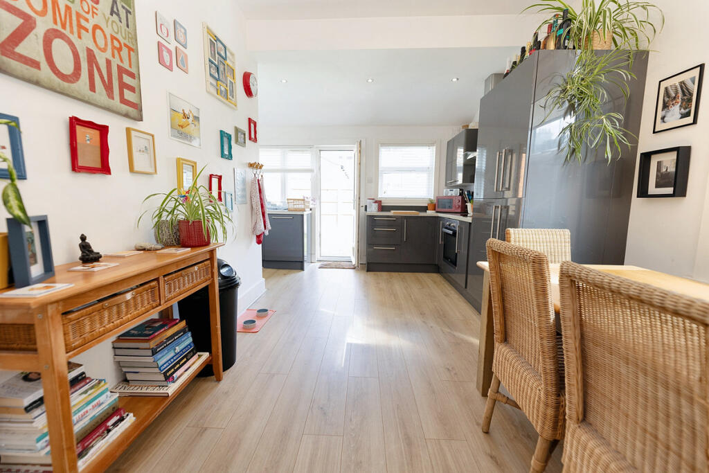 Main image of property: Beaconsfield Road, Essex, CO15 6