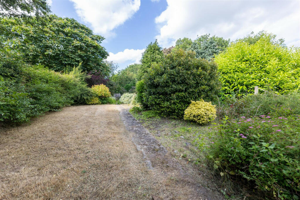 Additional property image - Conduit Lane, Woodham Mortimer, CM9 6