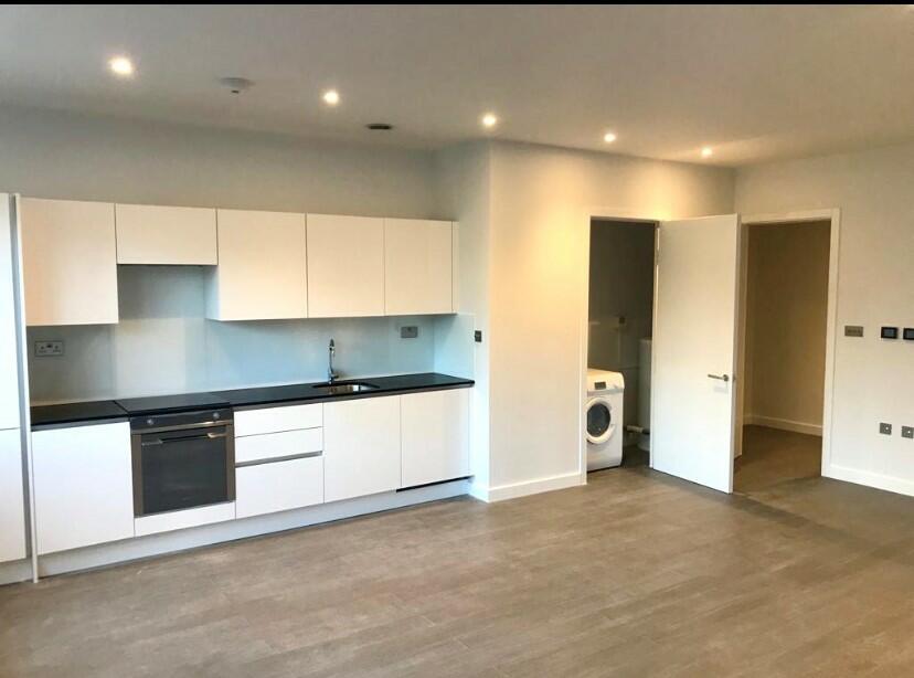 Additional property image - Everard Close, St. Albans, Hertfordshire, AL1