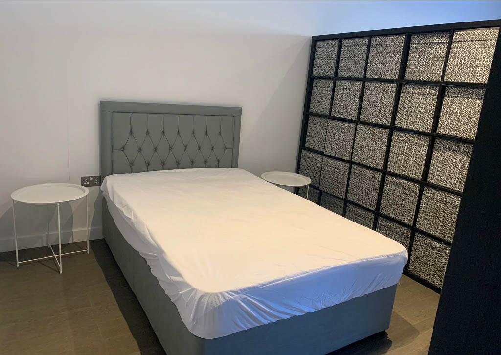 Additional property image - Everard Close, St. Albans, Hertfordshire, AL1